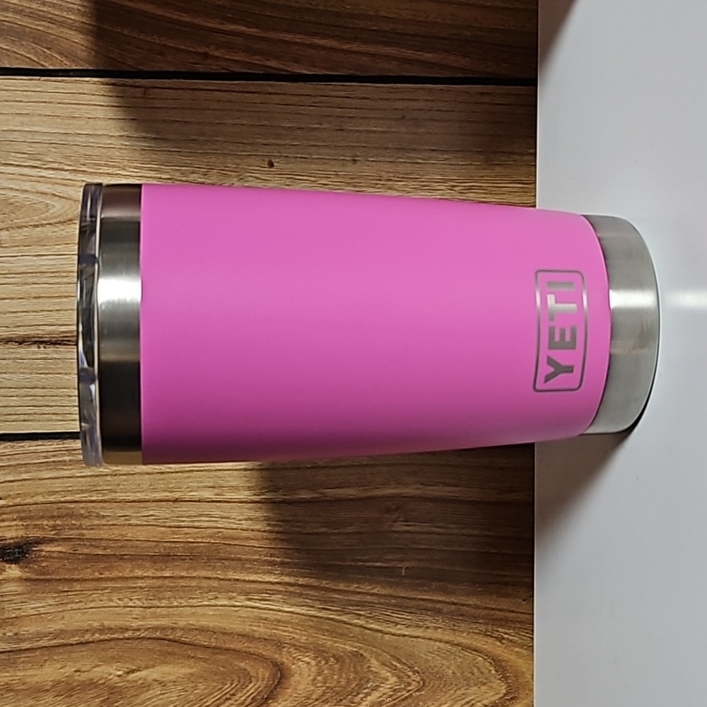 Yeti 20 oz tumbler